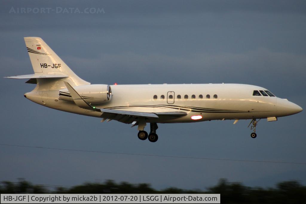 HB-JGF, 2009 Dassault Falcon 2000EX C/N 185, Landing