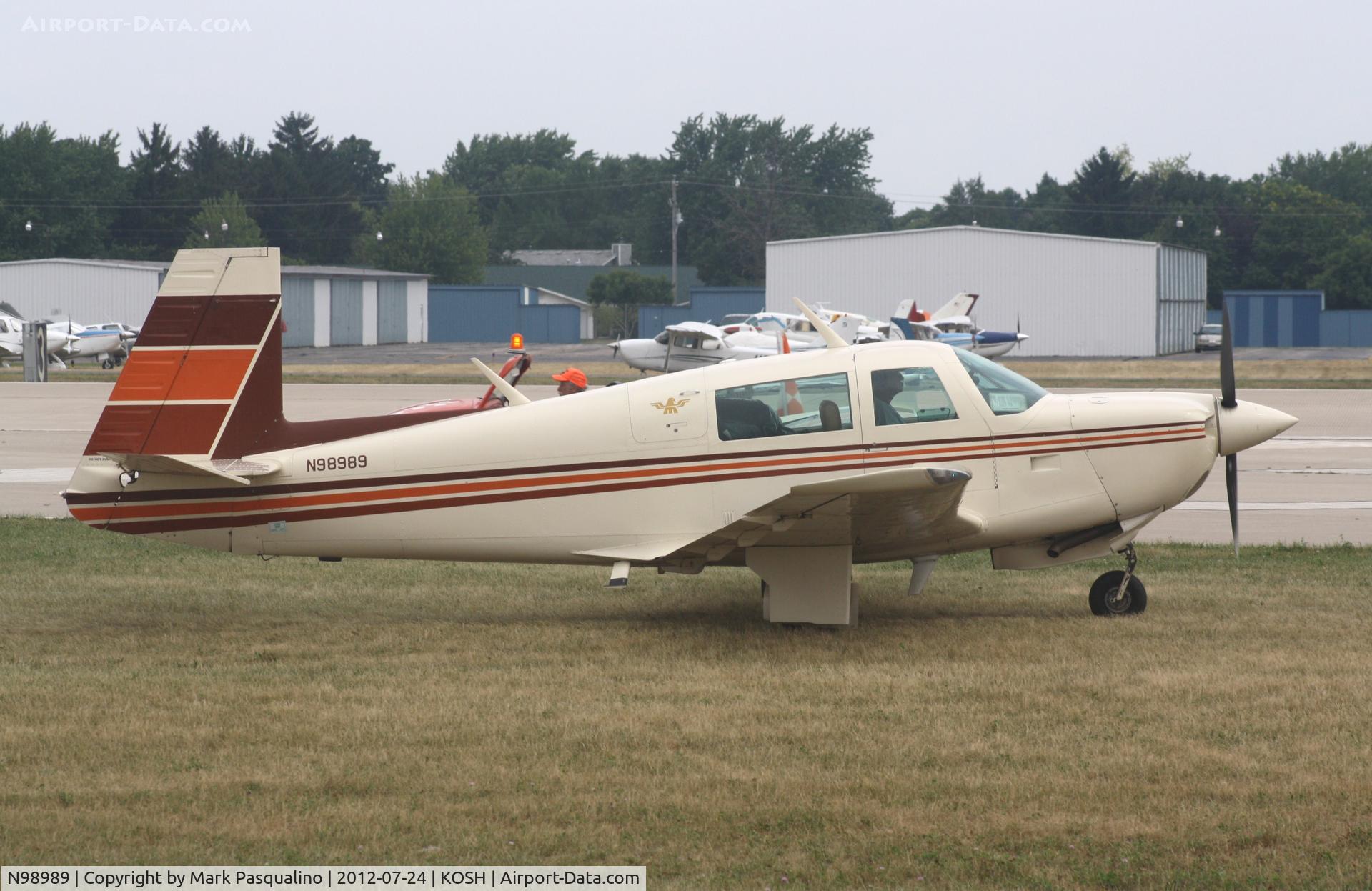 N98989, 1981 Mooney M20J 201 C/N 24-1088, Mooney M20J