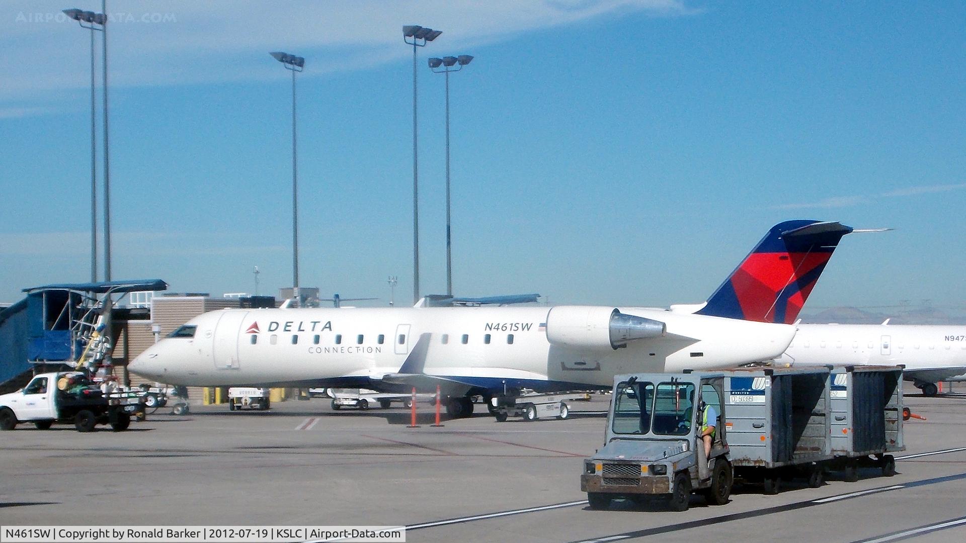 N461SW, 2003 Bombardier CRJ-200LR (CL-600-2B19) C/N 7811, SLC UT