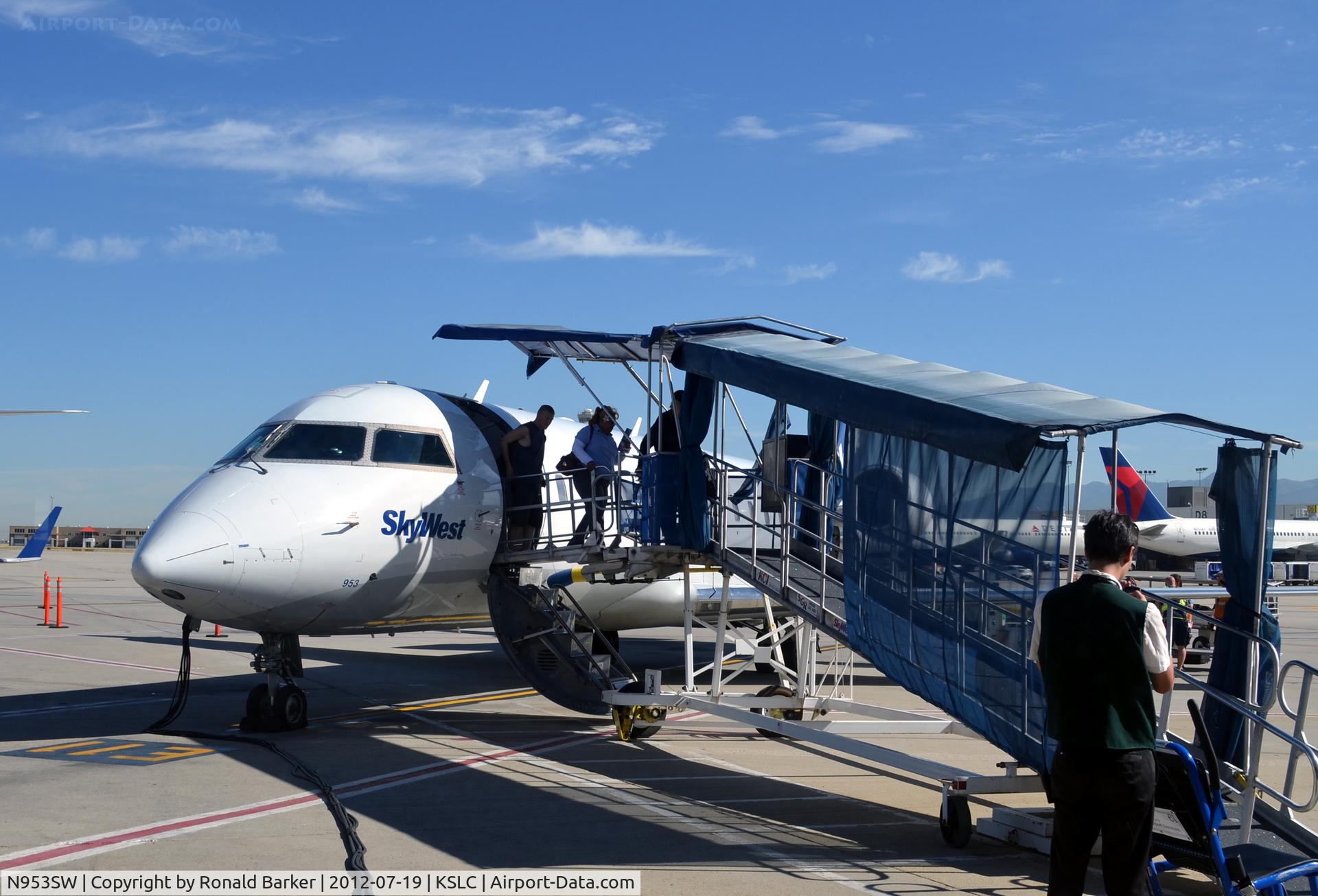 N953SW, 2003 Bombardier CRJ-200LR (CL-600-2B19) C/N 7813, SLC UT