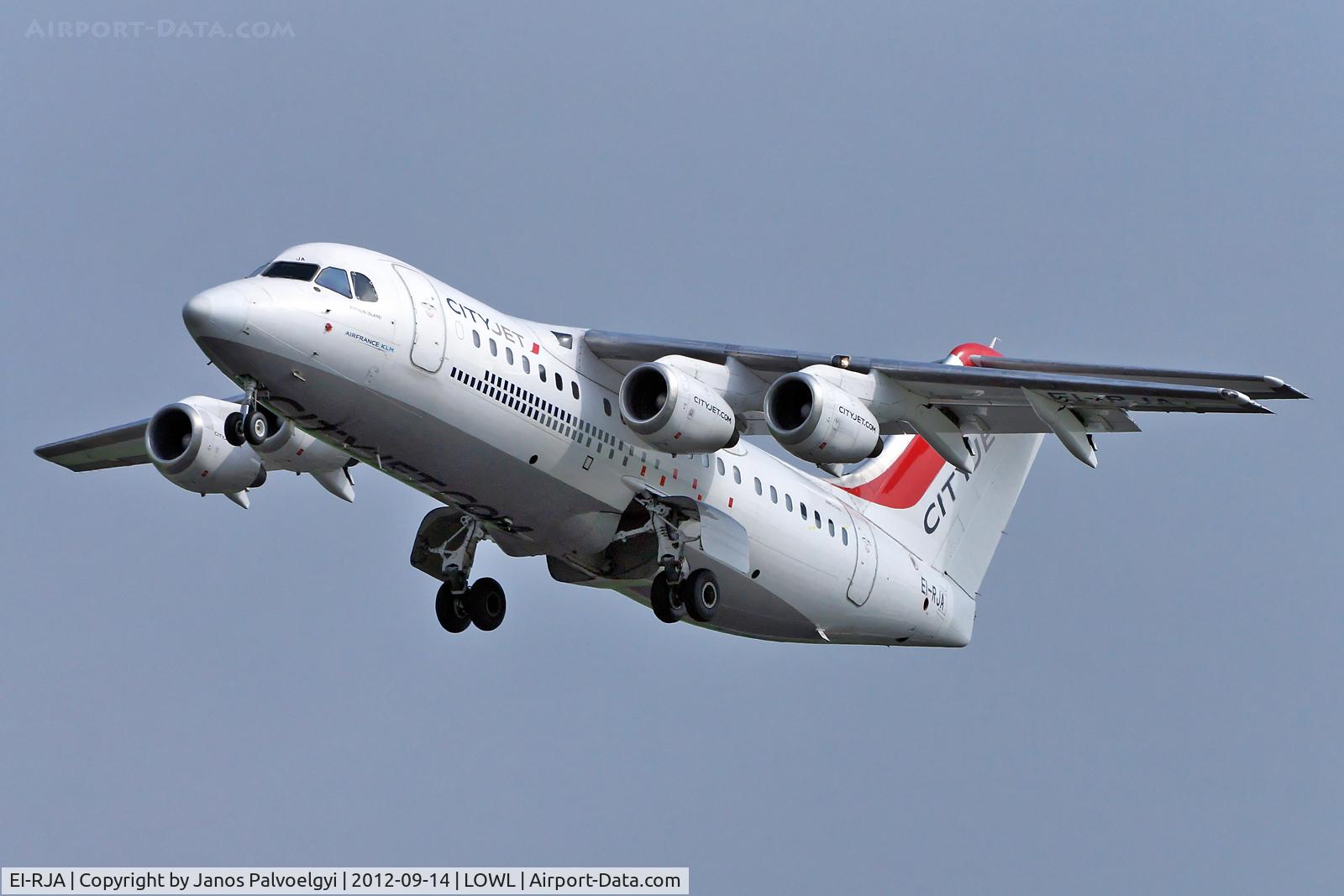 EI-RJA, 1998 British Aerospace Avro 146-RJ85A C/N E2329, CityJet BAE Avro 146-RJ85A take off in LOWL/LNZ