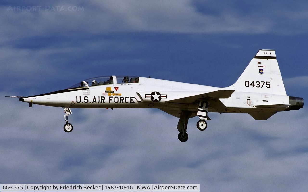 66-4375, 1966 Northrop T-38A-65-NO Talon C/N T.6006, on final