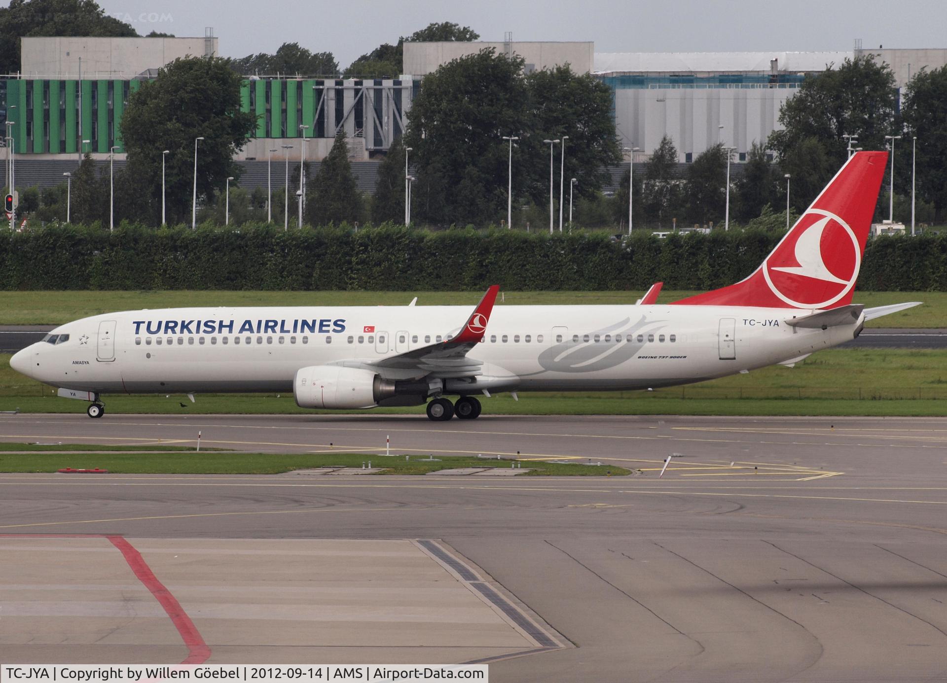 TC-JYA, 2011 Boeing 737-9F2/ER C/N 40973, Landing on runway 27 of Schiphol Airport