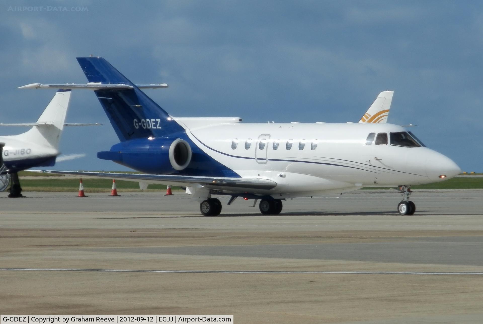 G-GDEZ, 1992 British Aerospace BAe.125-1000B C/N 259026, Just landed.
