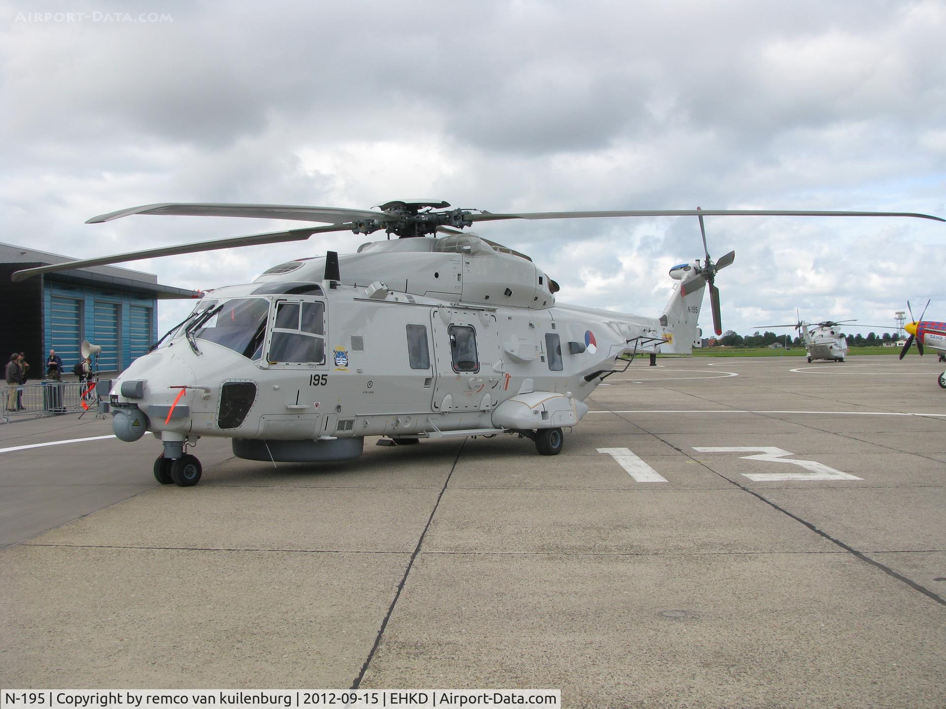 N-195, 2011 NHI NH-90 NFH Caiman C/N 1195, 860 Squadron at Heldair show