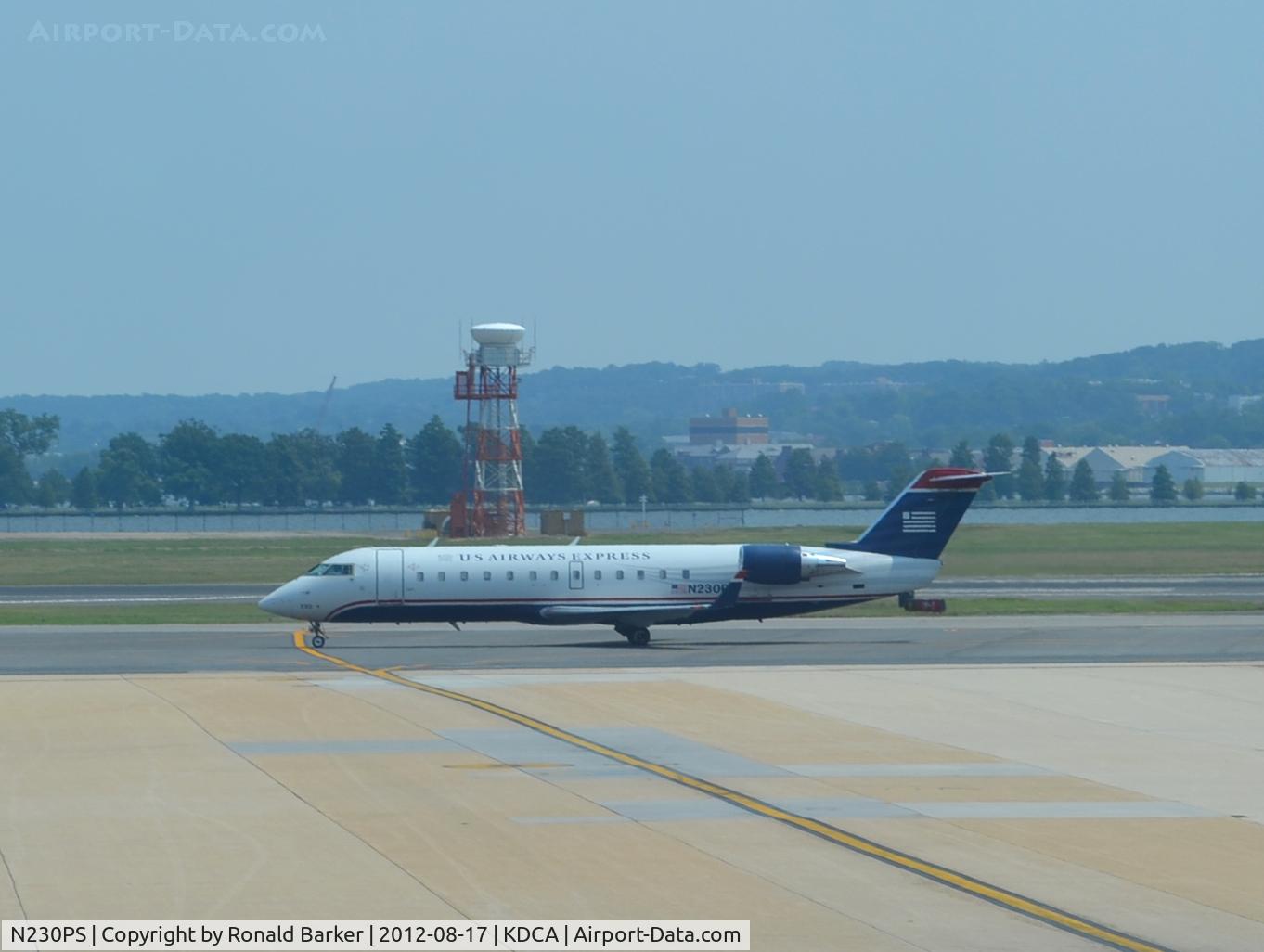 N230PS, 2004 Bombardier CRJ-200ER (CL-600-2B19) C/N 7904, Taxi DCA