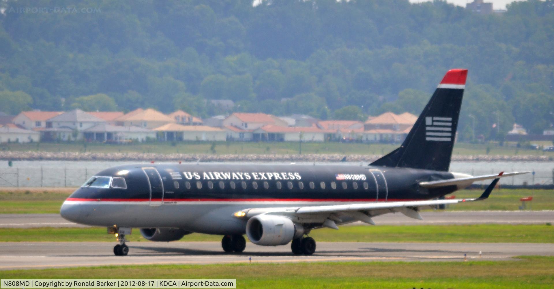 N808MD, 2004 Embraer 170SU (ERJ-170-100SU) C/N 17000021, Taxi DCA