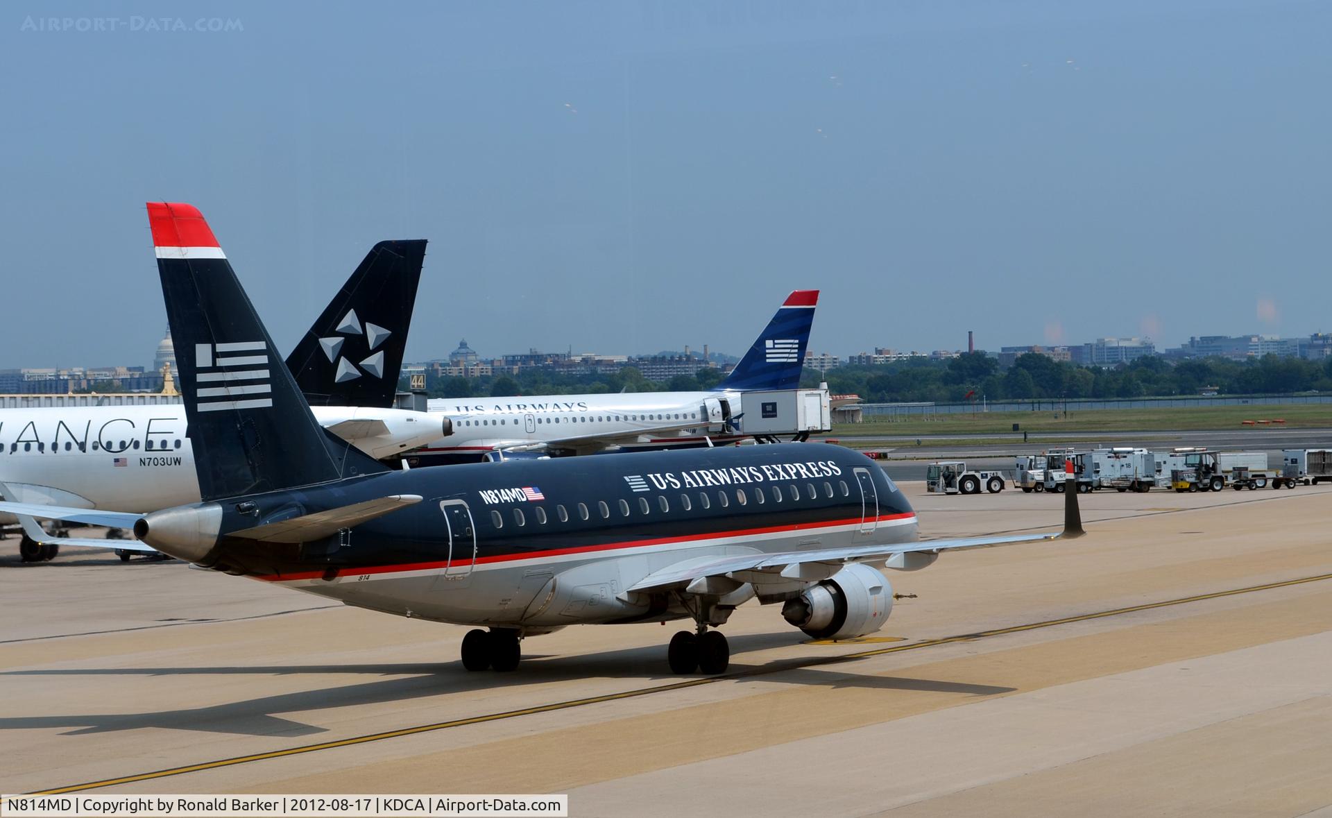 N814MD, 2004 Embraer 170SU (ERJ-170-100SU) C/N 17000033, Taxi DCA