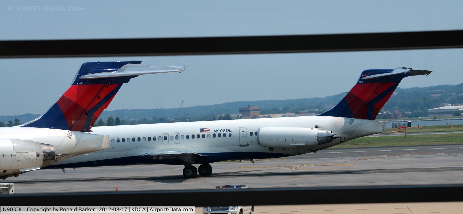 N903DL, 1987 McDonnell Douglas MD-88 C/N 49534, DCA VA