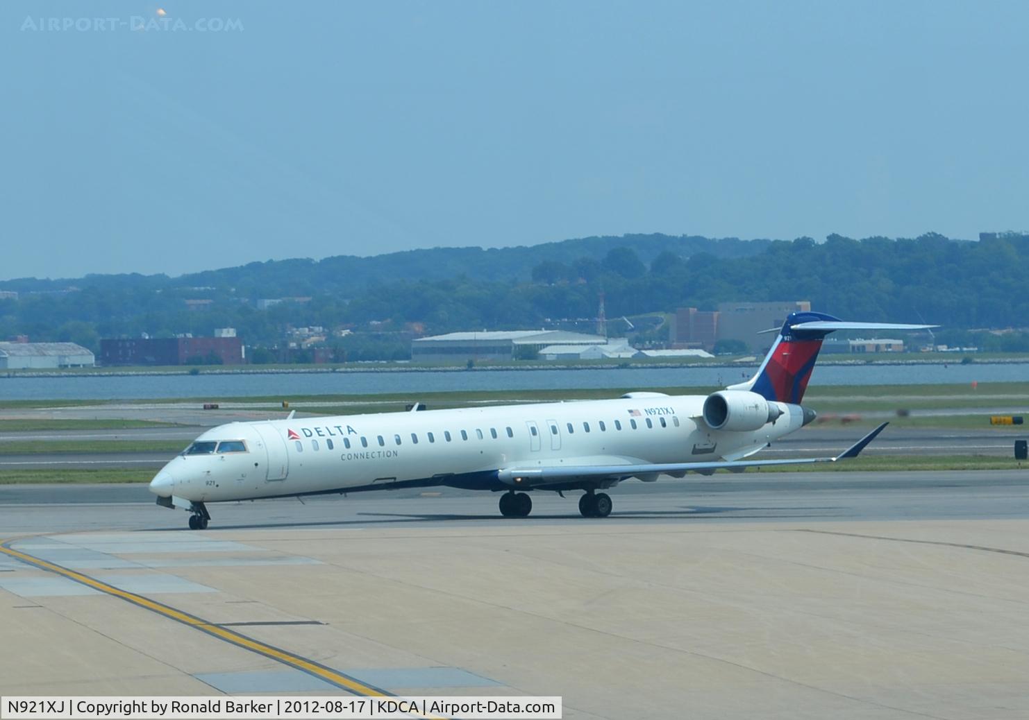 N921XJ, 2008 Bombardier CRJ-900ER (CL-600-2D24) C/N 15172, Taxi DCA