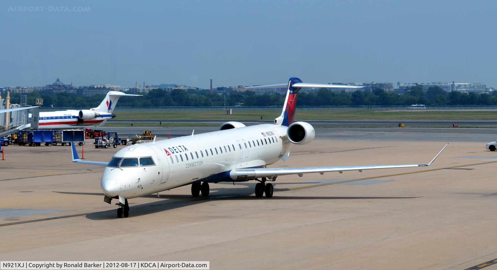 N921XJ, 2008 Bombardier CRJ-900ER (CL-600-2D24) C/N 15172, Taxi DCA