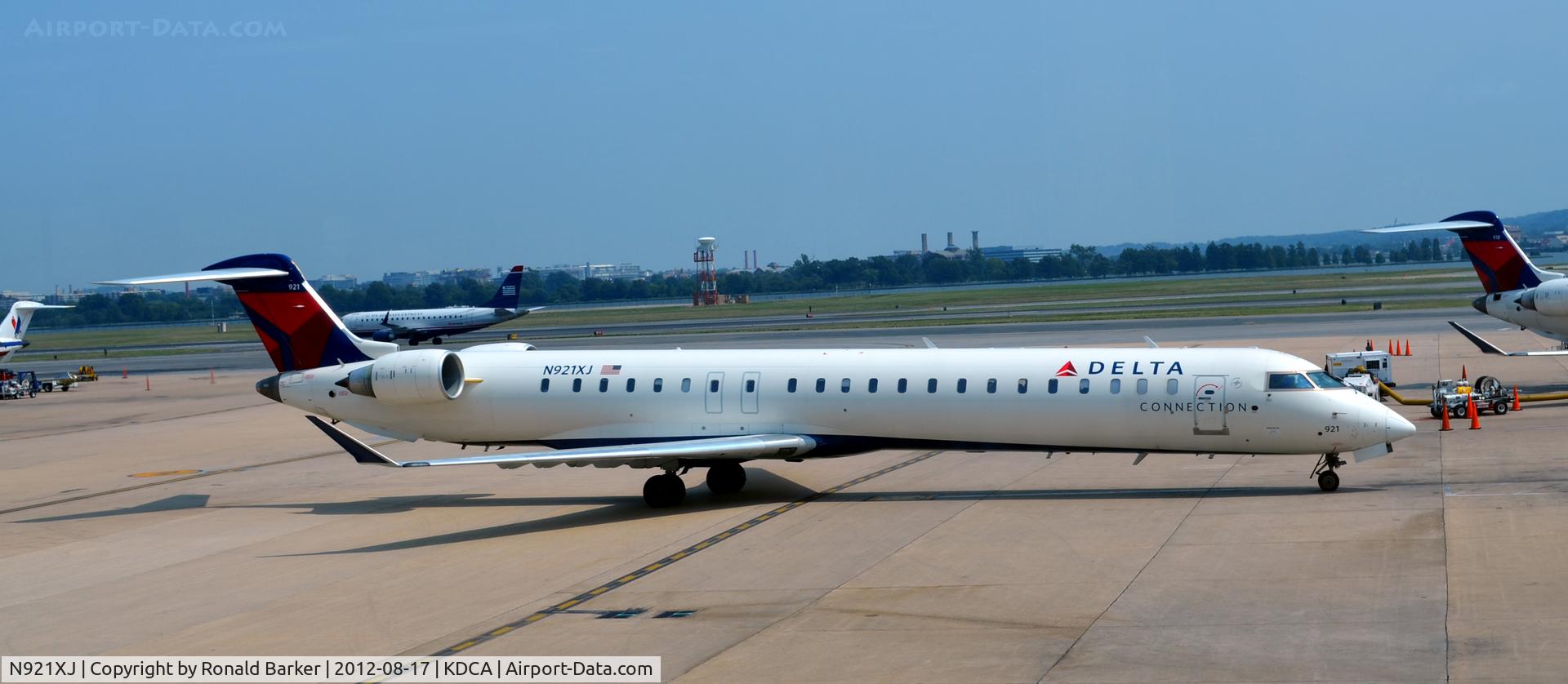 N921XJ, 2008 Bombardier CRJ-900ER (CL-600-2D24) C/N 15172, Taxi DCA