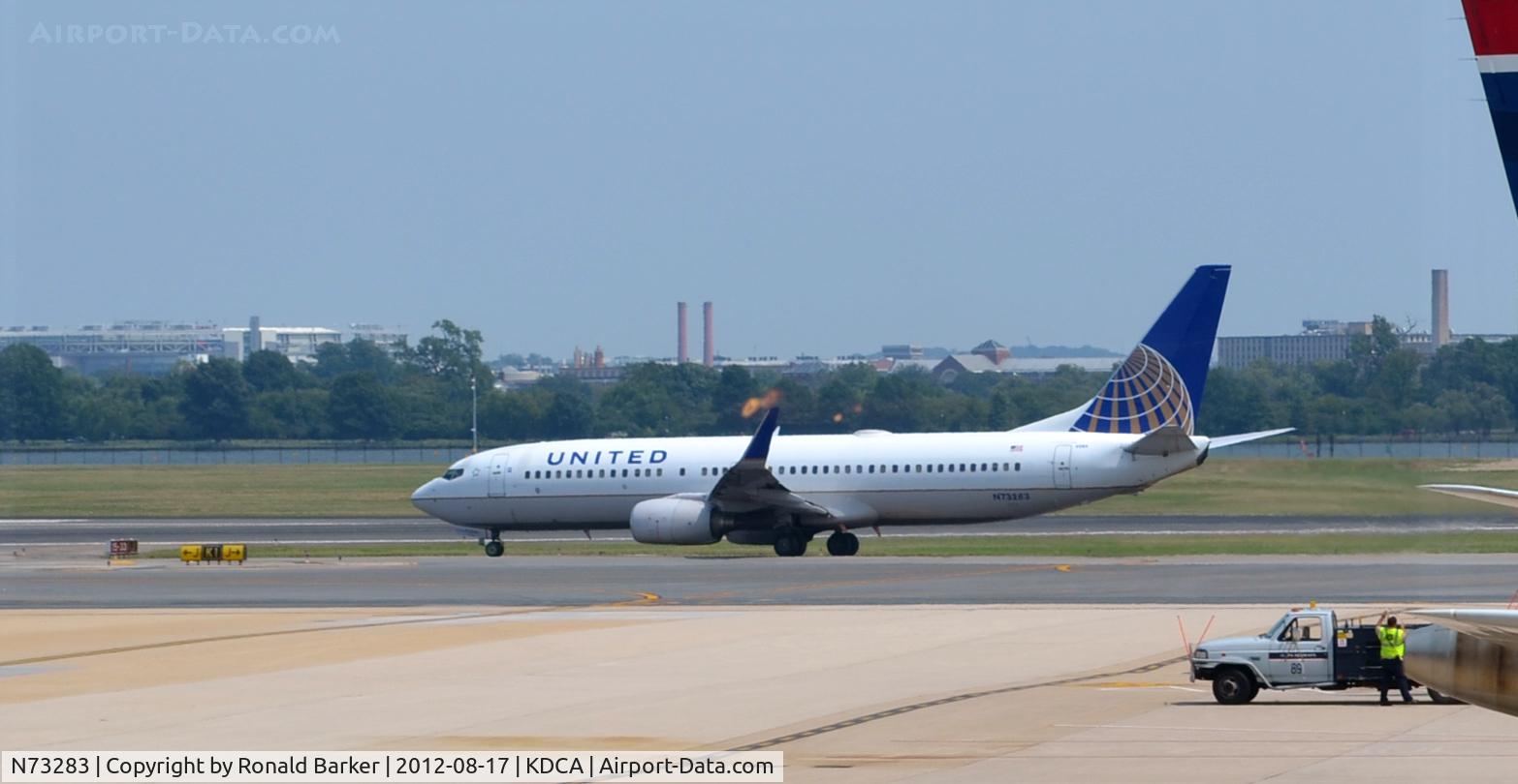 N73283, 2004 Boeing 737-824 C/N 31606, Taxi DCA