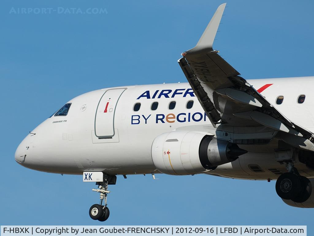 F-HBXK, 2004 Embraer 170LR (ERJ-170-100LR) C/N 17000008, landing 23 from Nice