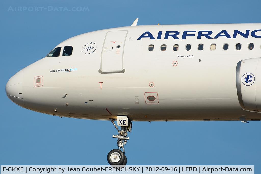 F-GKXE, 2002 Airbus A320-214 C/N 1879, landing 23
