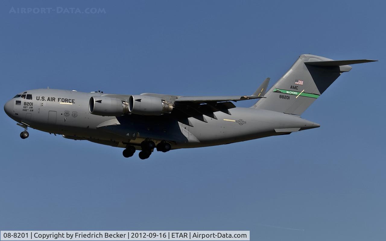 08-8201, 2008 Boeing C-17A Globemaster III C/N 50224/F223/P20, on final RW27