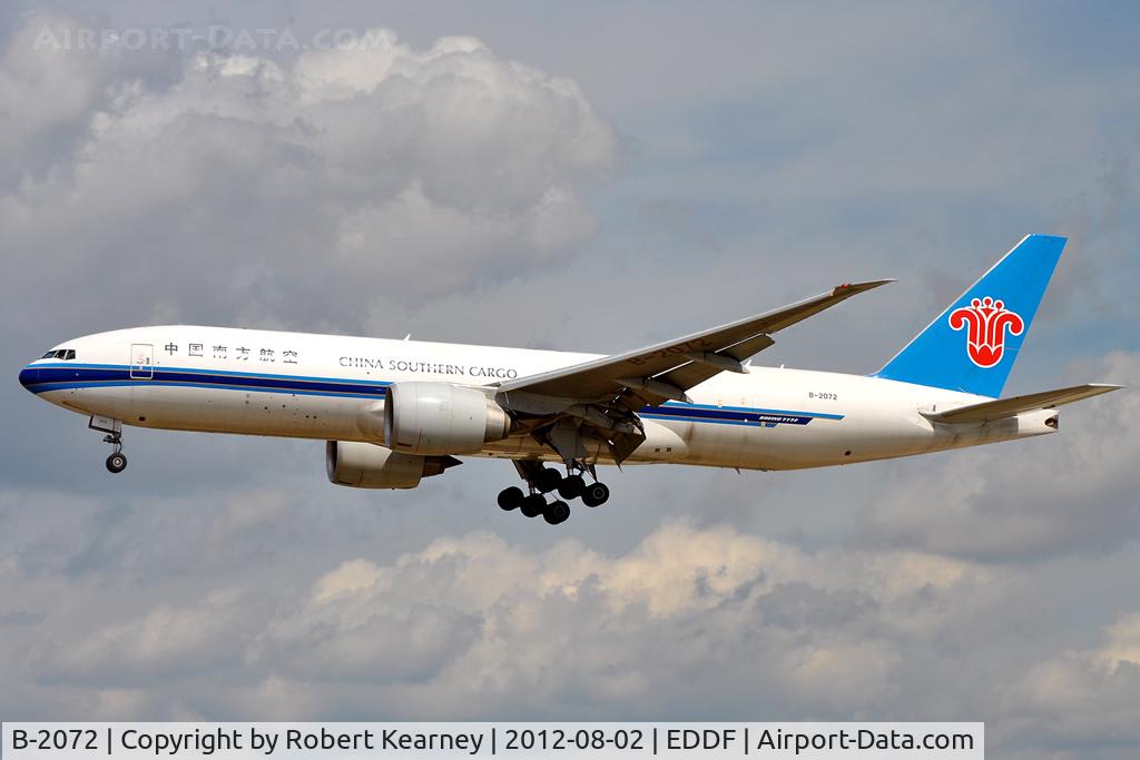 B-2072, 2009 Boeing 777-F1B C/N 37310, On short finals for r/w 25L