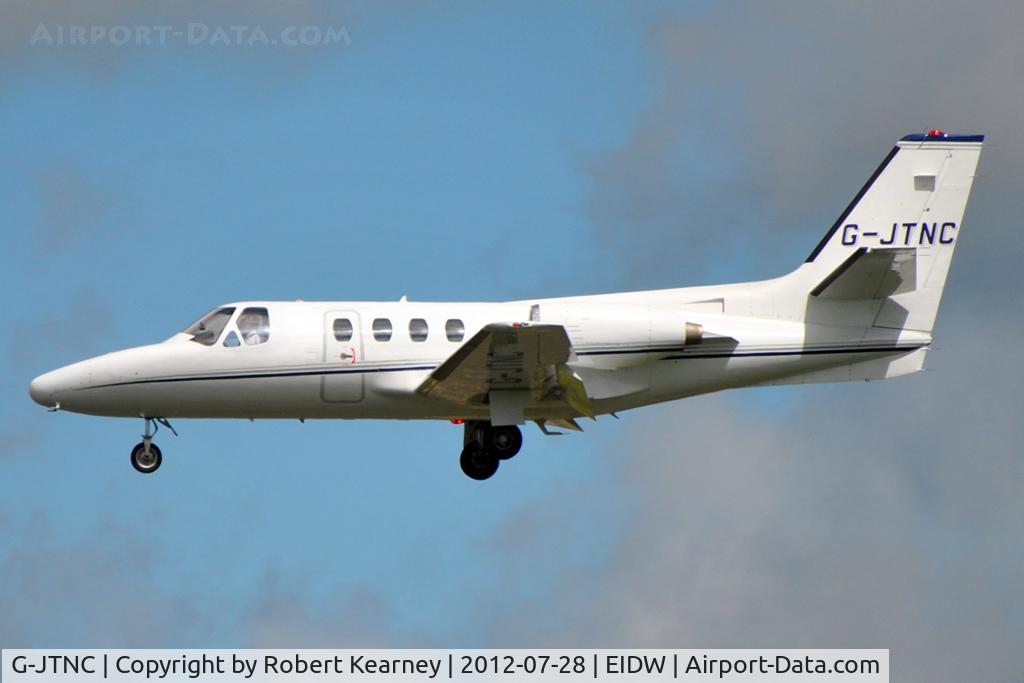 G-JTNC, 1975 Cessna 500 Citation C/N 500-0264, On short finals for r/w 28