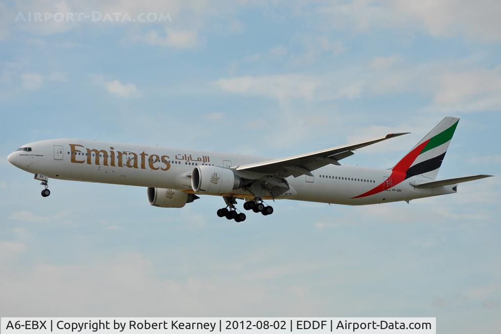 A6-EBX, 2007 Boeing 777-31H/ER C/N 32729, On short finals for r/w 25L