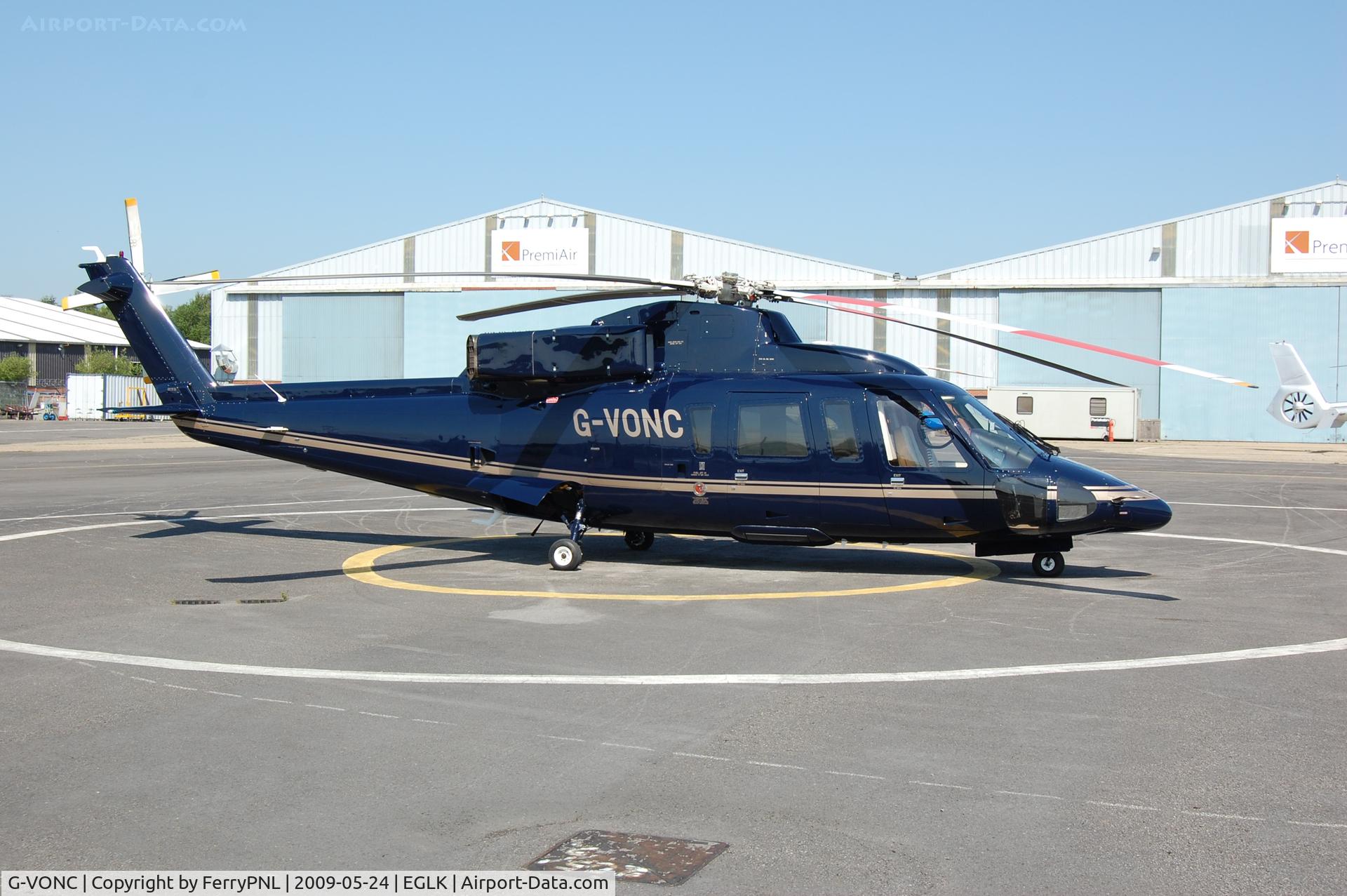 G-VONC, 1989 Sikorsky S-76B C/N 760354, Outside its home basking in the sun.