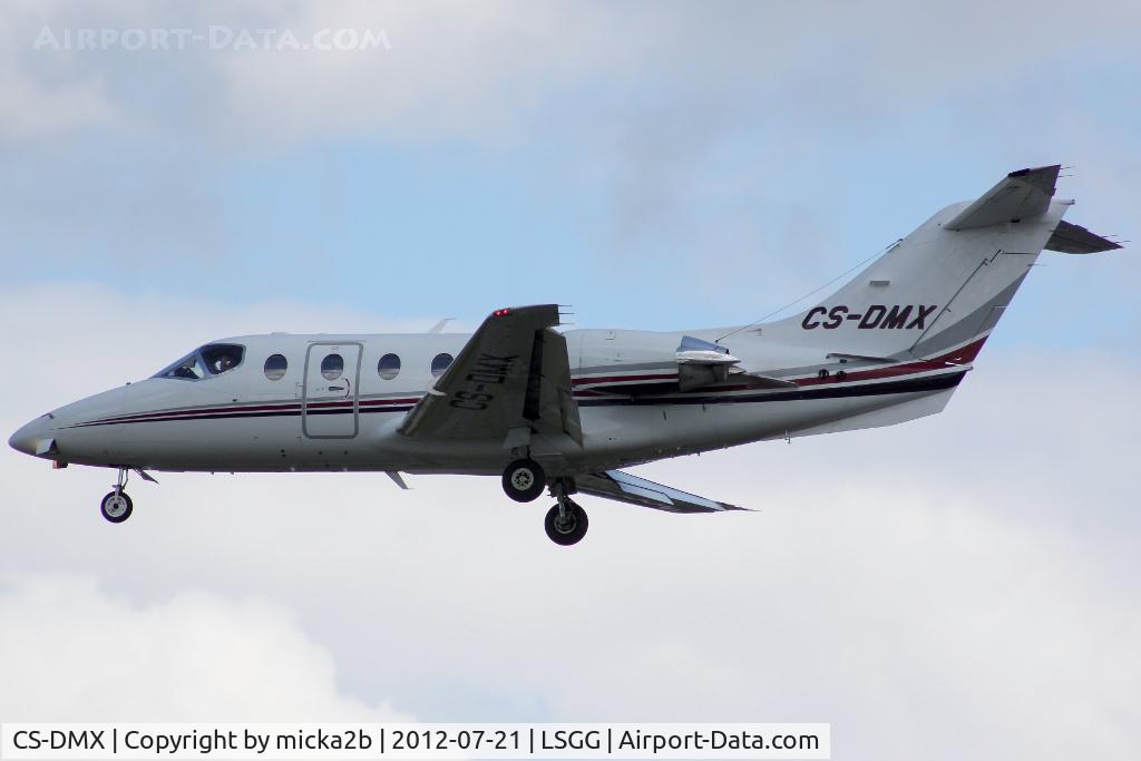 CS-DMX, 2008 Hawker Beechcraft 400A Beechjet Beechjet C/N RK-555, Landing