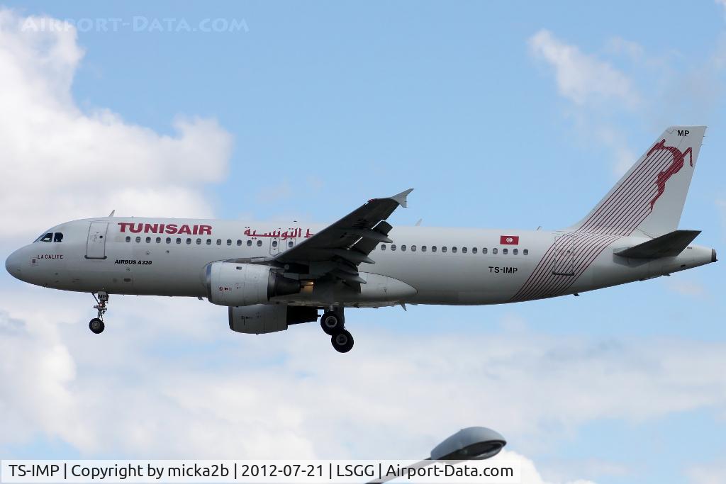 TS-IMP, 2002 Airbus A320-211 C/N 1700, Landing