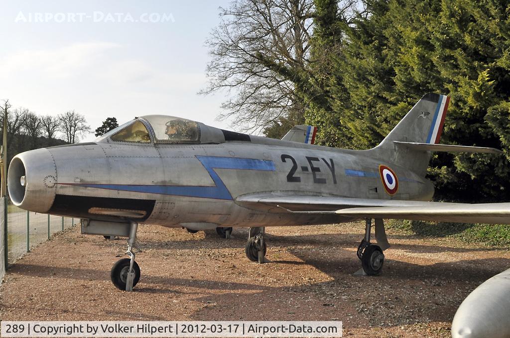 289, Dassault MD-454 Mystere IVA C/N 105, at Savigny-les-Beaune