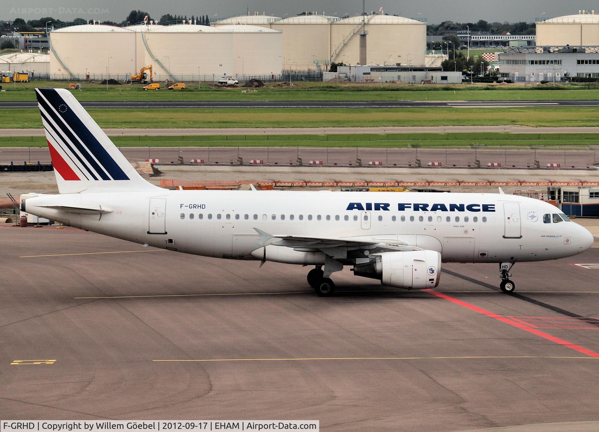 F-GRHD, 1999 Airbus A319-111 C/N 1000, Taxi to the gate Schiphol Airport