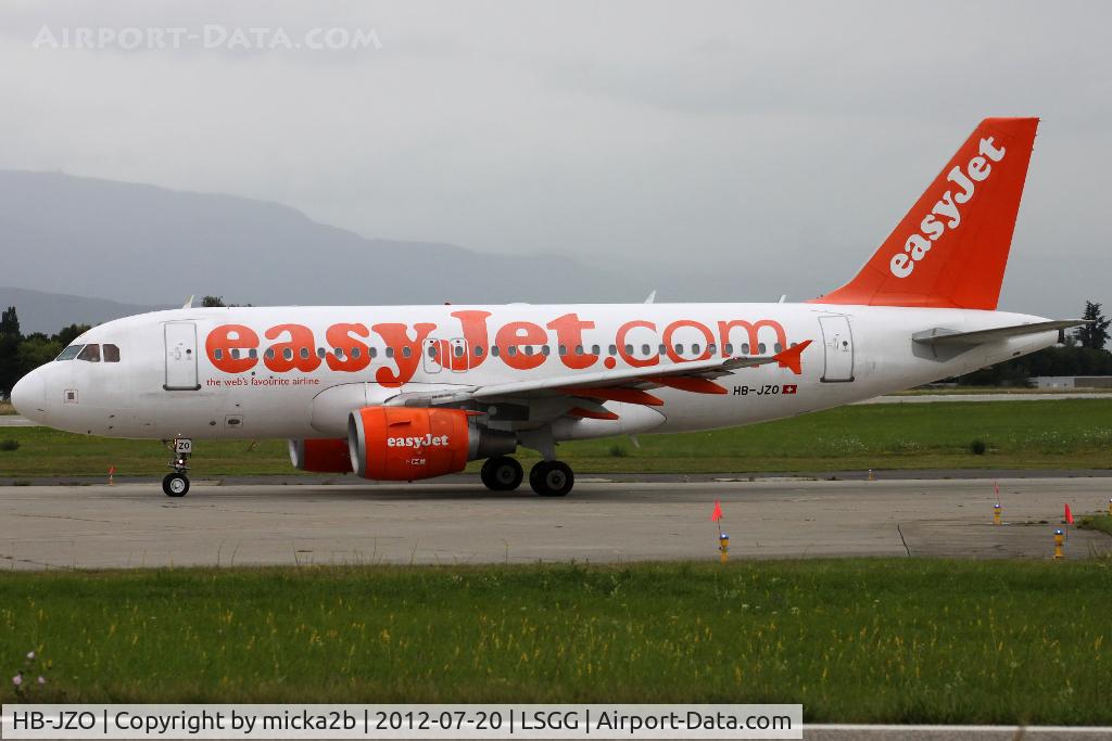 HB-JZO, 2005 Airbus A319-111 C/N 2398, Taxiing