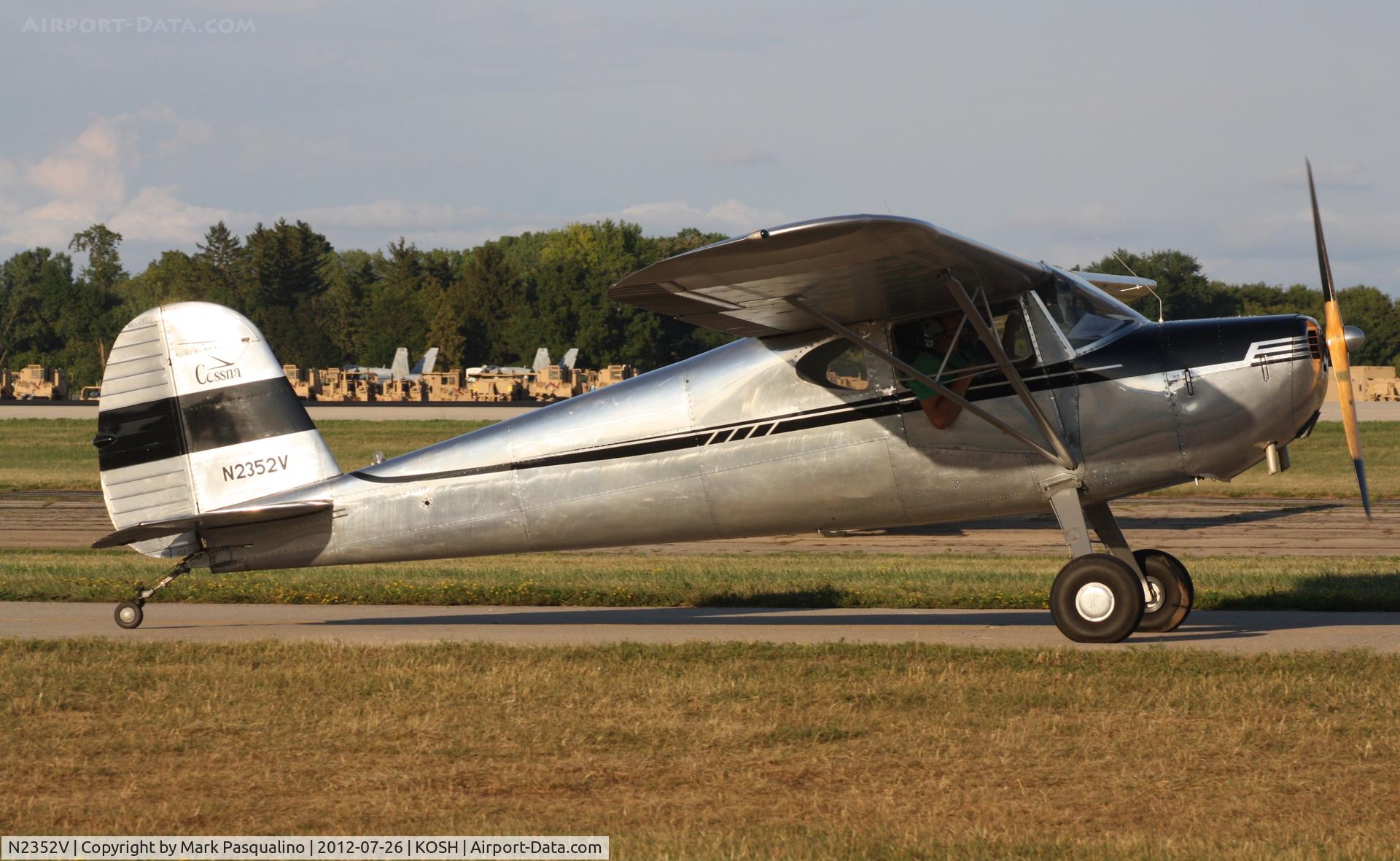 N2352V, 1948 Cessna 140 C/N 14588, Cessna 140
