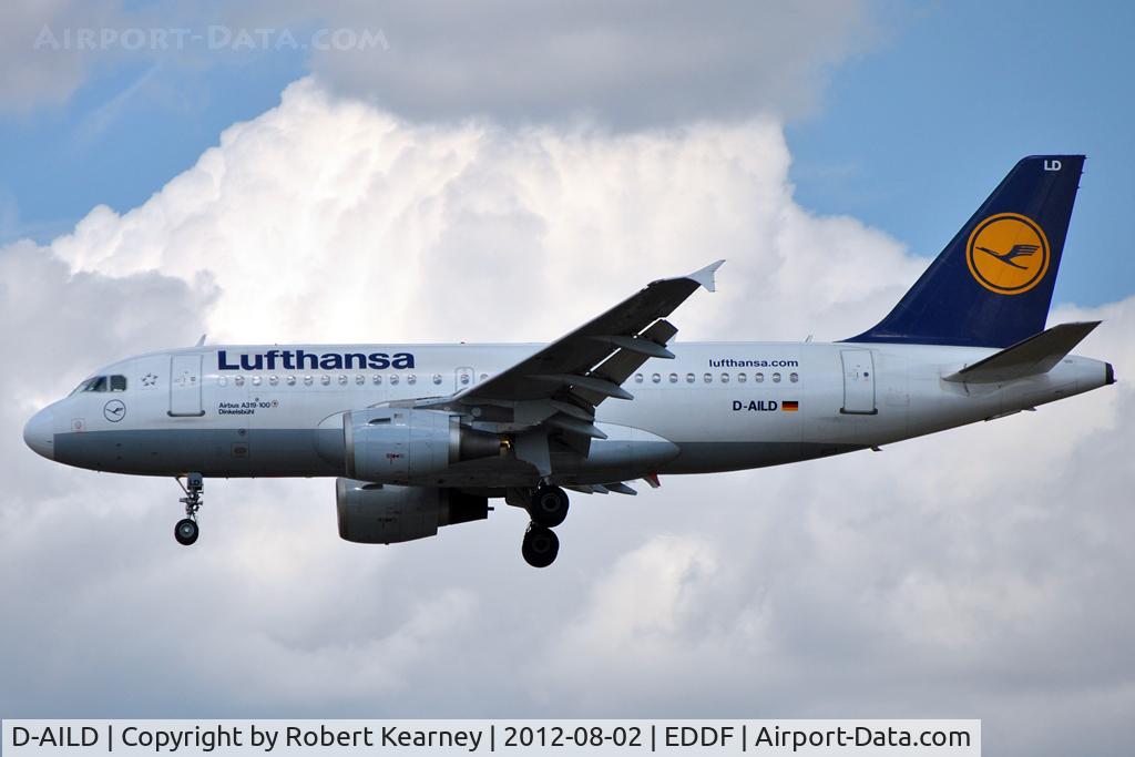 D-AILD, 1996 Airbus A319-114 C/N 623, On finals for r/w 25L