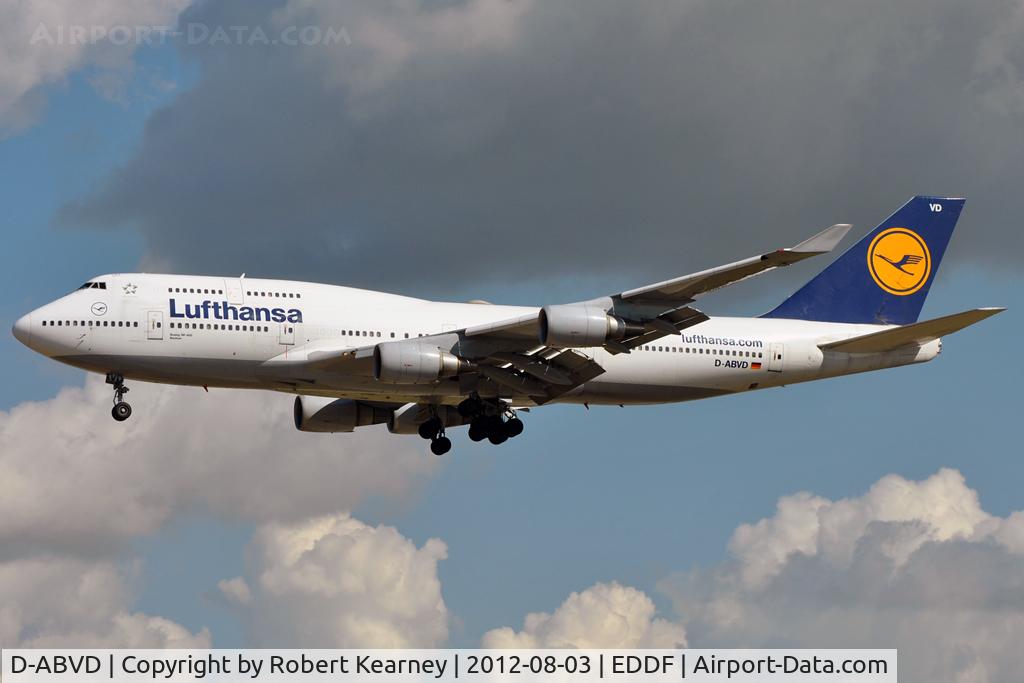 D-ABVD, 1990 Boeing 747-430 C/N 24740, On finals for r/w 25L