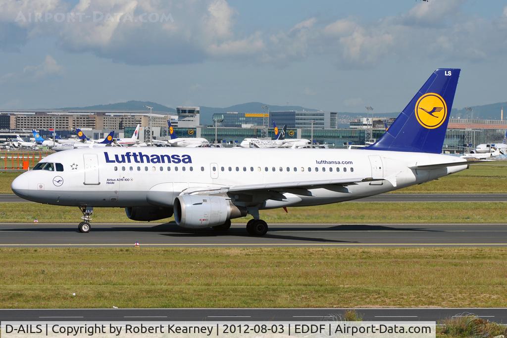 D-AILS, 1997 Airbus A319-114 C/N 729, Taxiing around for departure