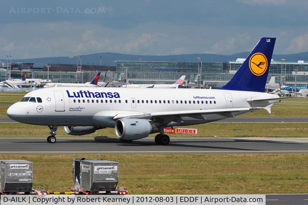 D-AILK, 1997 Airbus A319-114 C/N 679, Taxiing around for departure