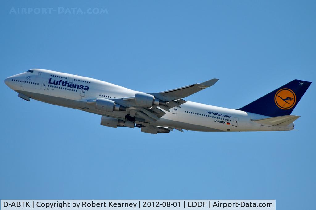 D-ABTK, 2001 Boeing 747-430 C/N 29871, Climbing off r/w 07L