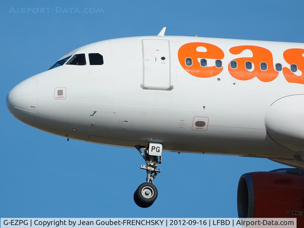 G-EZPG, 2005 Airbus A319-111 C/N 2385, landing 23