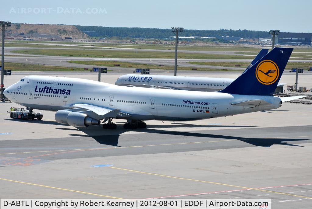 D-ABTL, 2002 Boeing 747-430 C/N 29872, Being pushed off remotes