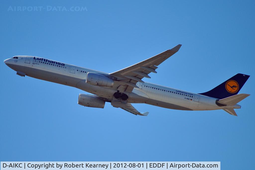 D-AIKC, 2004 Airbus A330-343X C/N 579, Climbing off r/w 07L