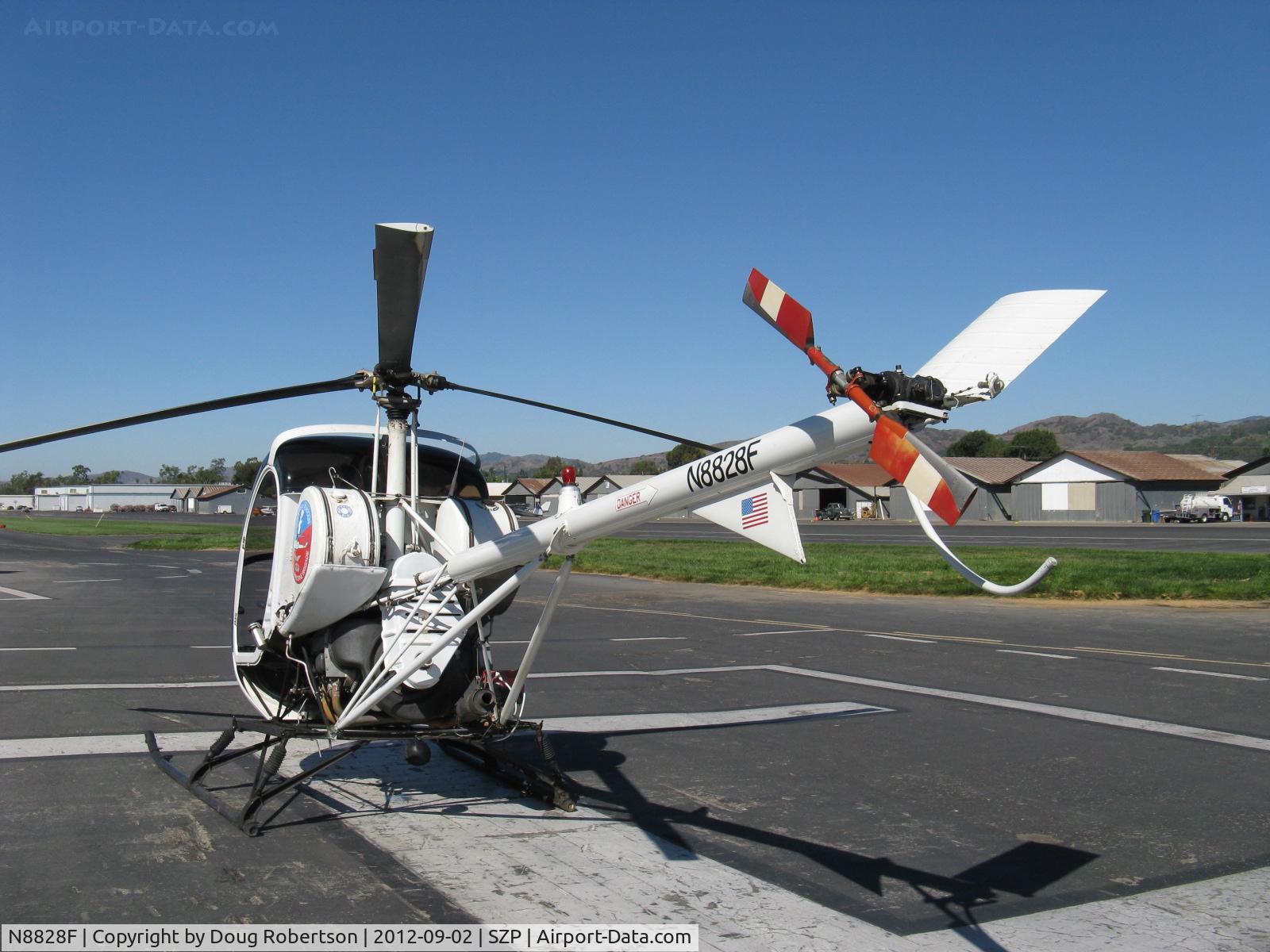 N8828F, 1963 Hughes 269A C/N 0173, 1963 Hughes 269A, Lycoming O&VO-360 180 Hp, Restricted class, on SZP Helipad