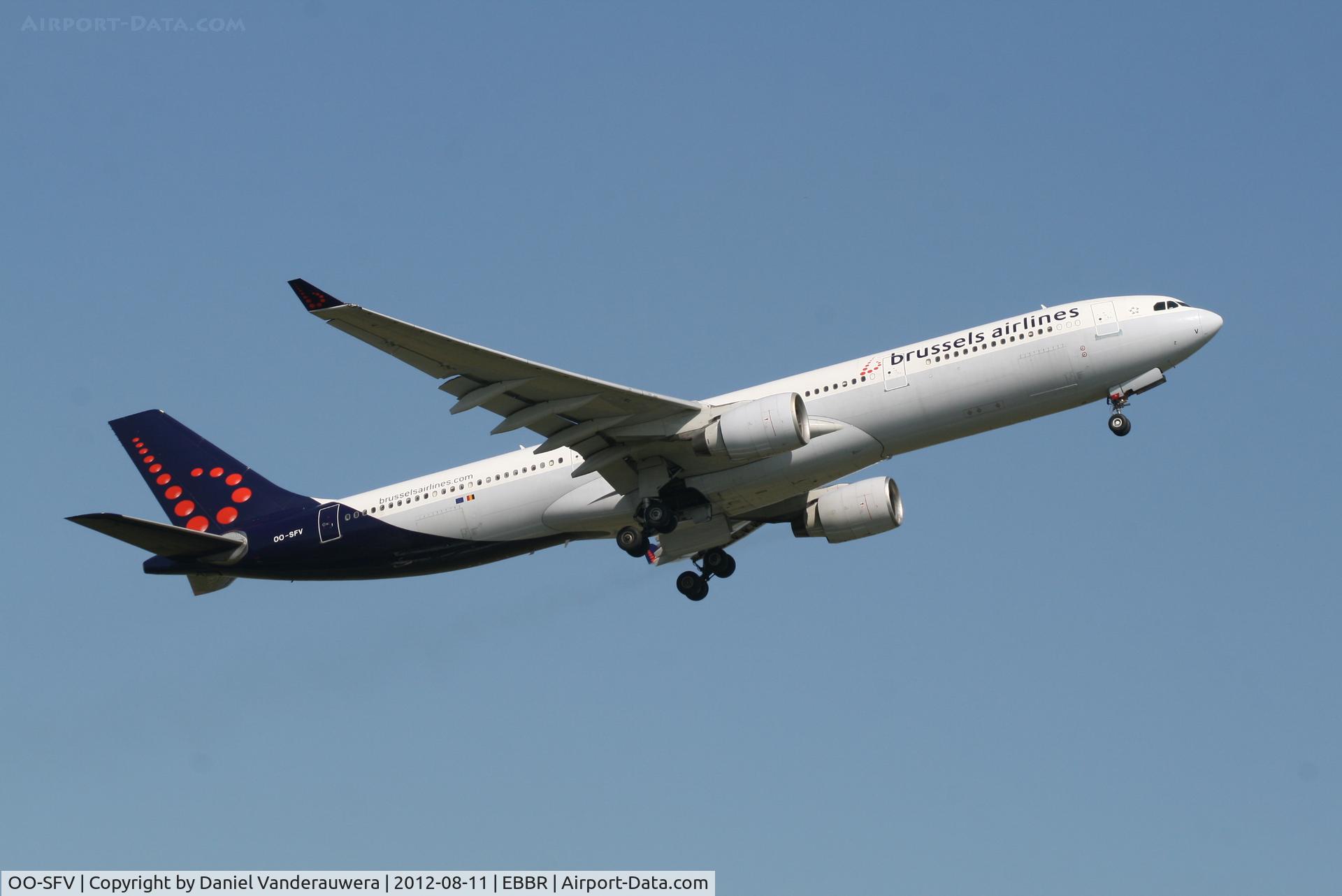 OO-SFV, 1995 Airbus A330-322 C/N 095, Flight SN357 is climbing from RWY 07R