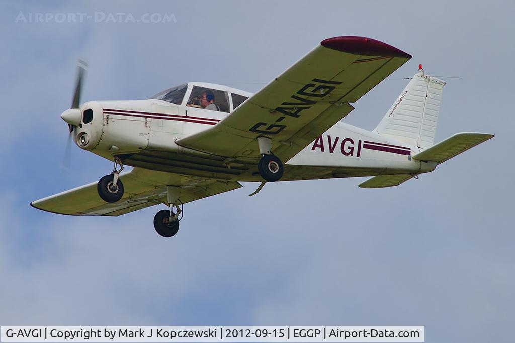 G-AVGI, 1967 Piper PA-28-140 Cherokee C/N 28-22822, On approach to runway 27.
