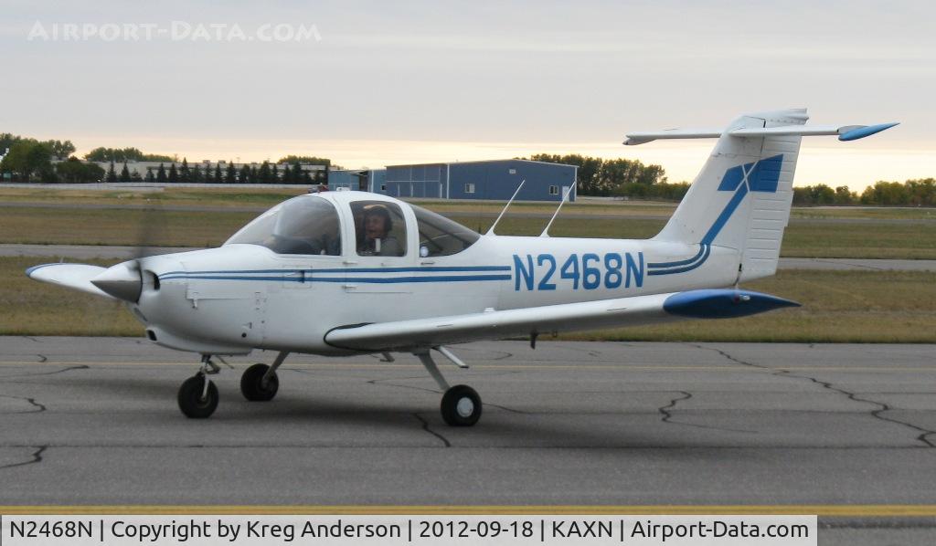 N2468N, 1979 Piper PA-38-112 Tomahawk C/N 38-79A0858, Piper PA-38-112 Tomahawk taxiing in to the ramp.