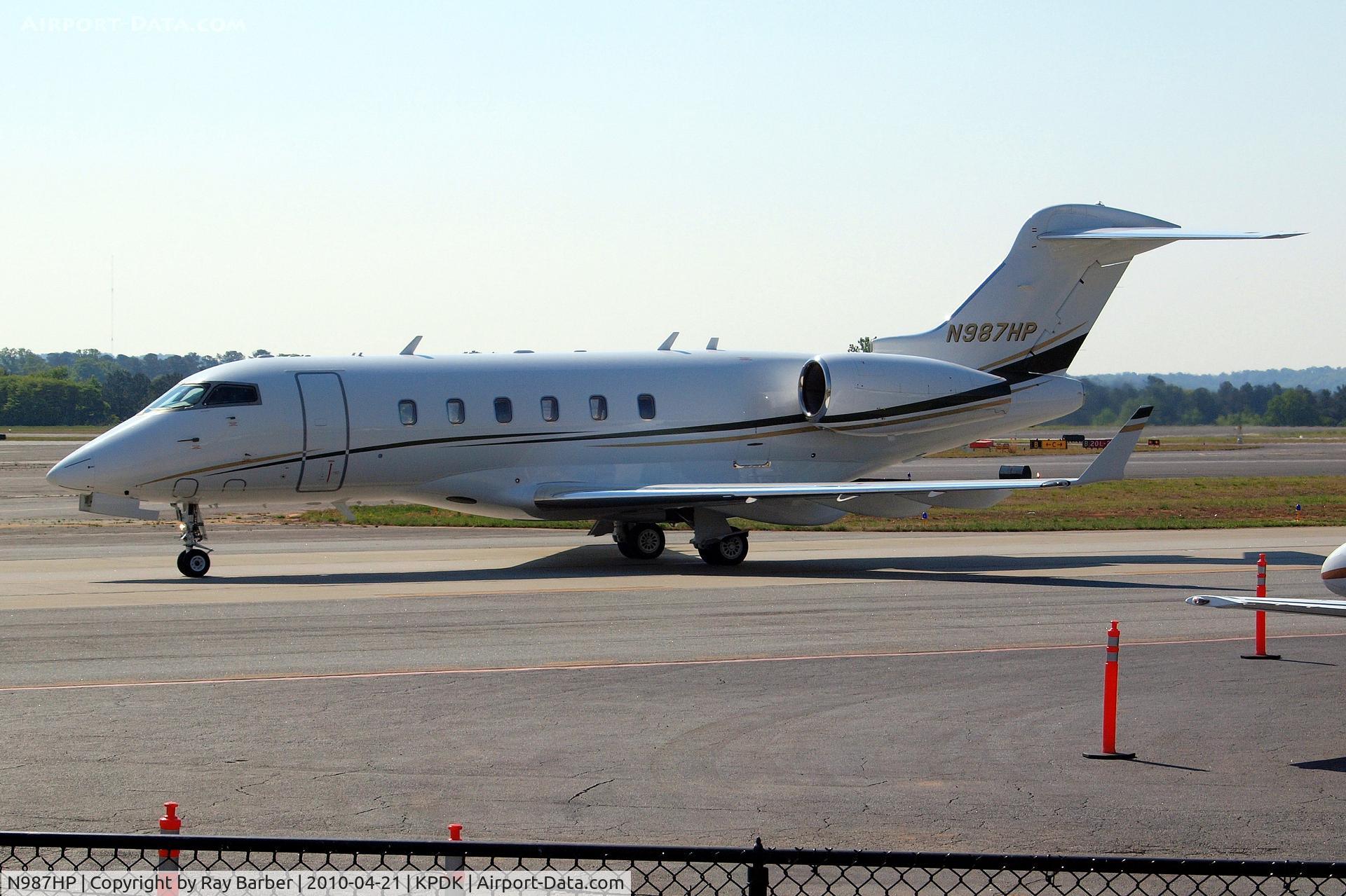 N987HP, 2005 Bombardier Challenger 300 (BD-100-1A10) C/N 20069, Bombardier Challenger 300 [20069] Atlanta-Dekalb Peachtree~N 21/04/2010