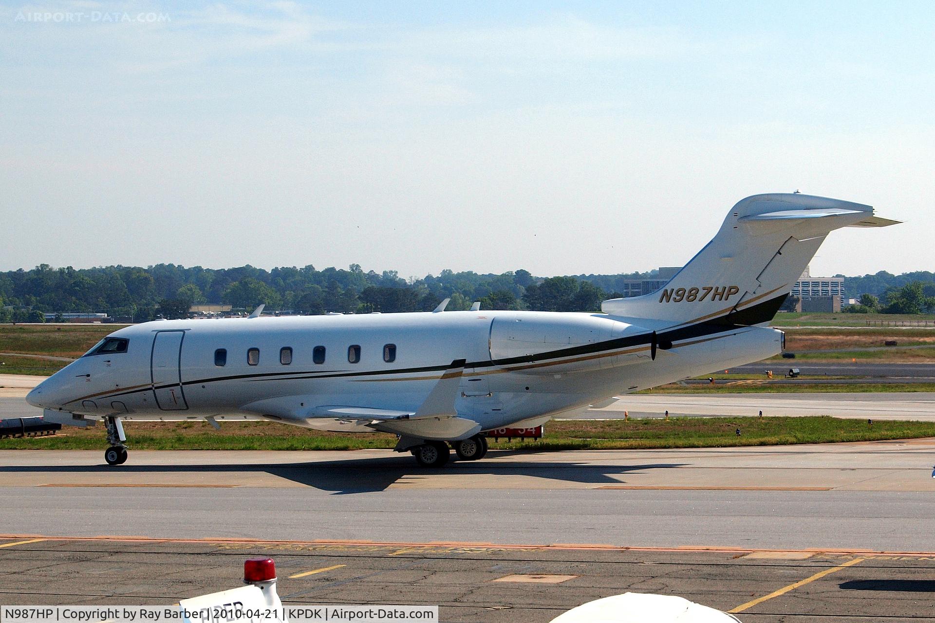 N987HP, 2005 Bombardier Challenger 300 (BD-100-1A10) C/N 20069, Bombardier Challenger 300 [20069] Atlanta-Dekalb Peachtree~N 21/04/2010