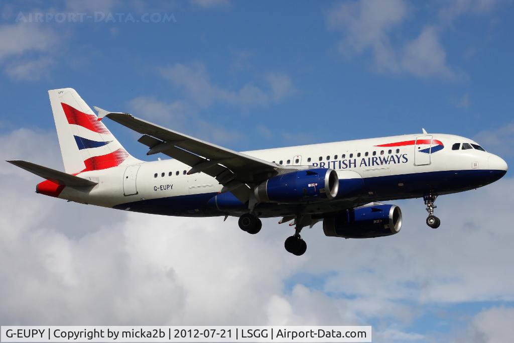 G-EUPY, 2001 Airbus A319-131 C/N 1466, Landing. Scrapped in april 2025.