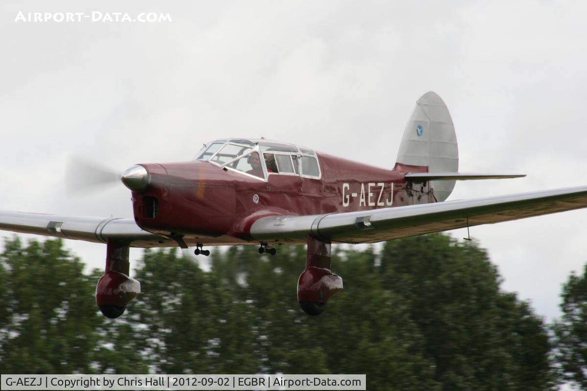 G-AEZJ, 1937 Percival P-10 Vega Gull C/N K.65, At the Real Aeroplane Club's Wings & Wheels fly-in, Breighton