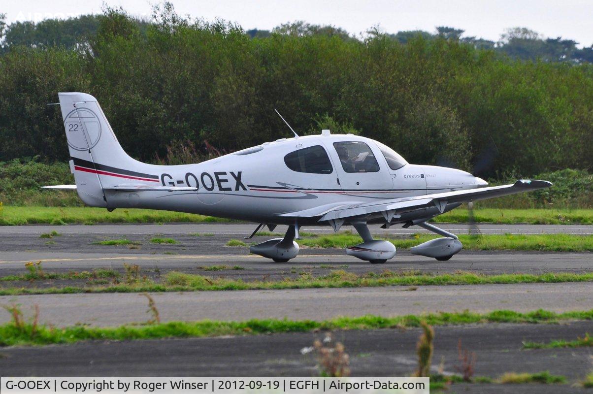 G-OOEX, 2010 Cirrus SR22T C/N 0010, Visiting Cirrus SR-22.