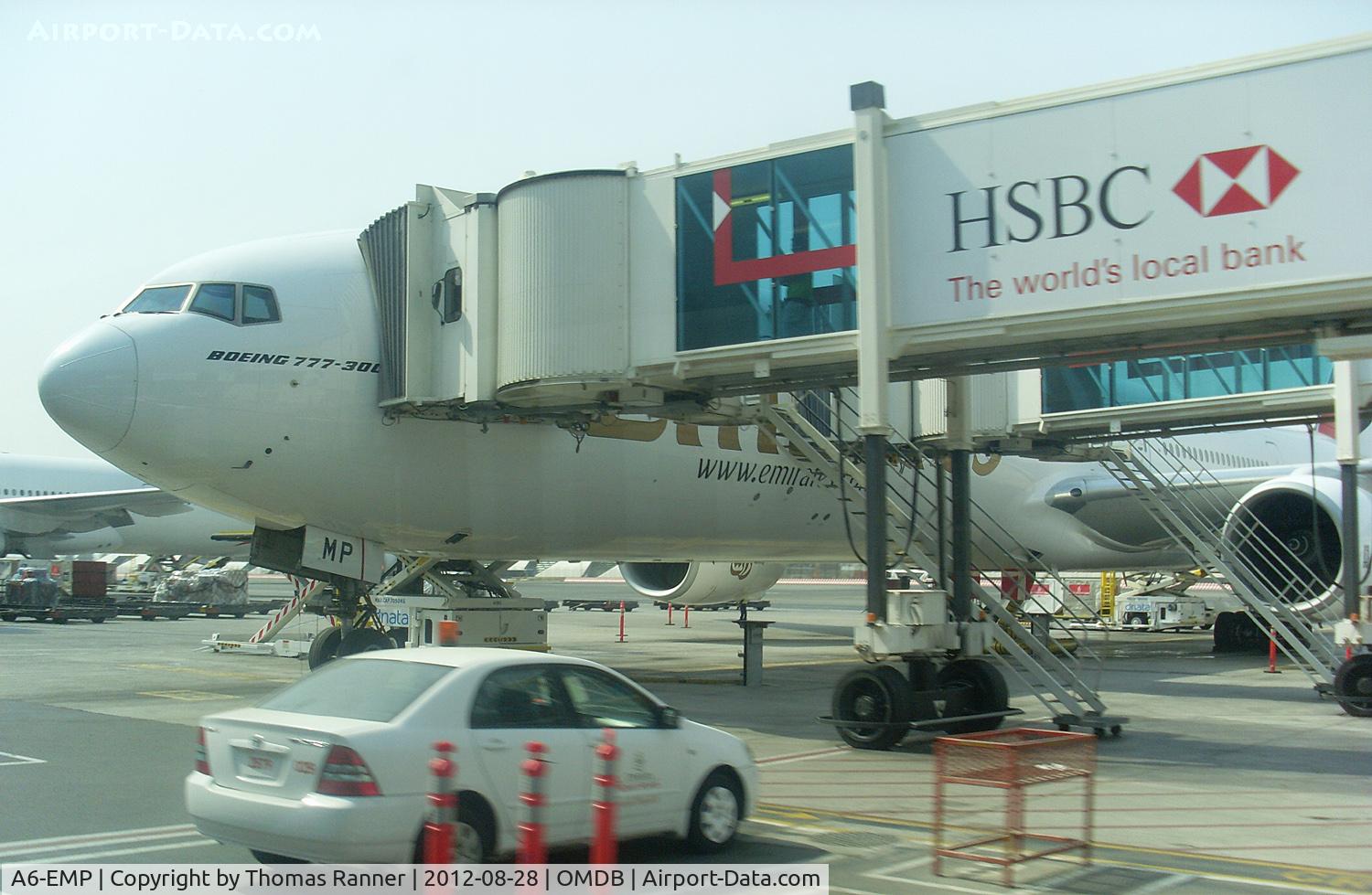 A6-EMP, 2001 Boeing 777-31H C/N 29395, Emirates Boeing 777