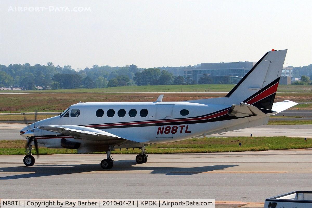 N88TL, 1981 Beech B100 King Air C/N BE-113, Beech B100 King Air [BE-113] Atlanta-Dekalb Peachtree~N 21/04/2010