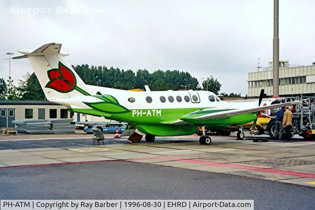 PH-ATM, 1976 Beech 200 Super King Air Catpass C/N BB-123, Beech 200 Super King Air [BB-123] Rotterdam~PH 30/08/1996